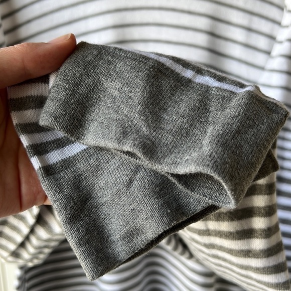 RW & CO White And Grey Striped Long Sleeve Sweater Size Large - Picture 5 of 8